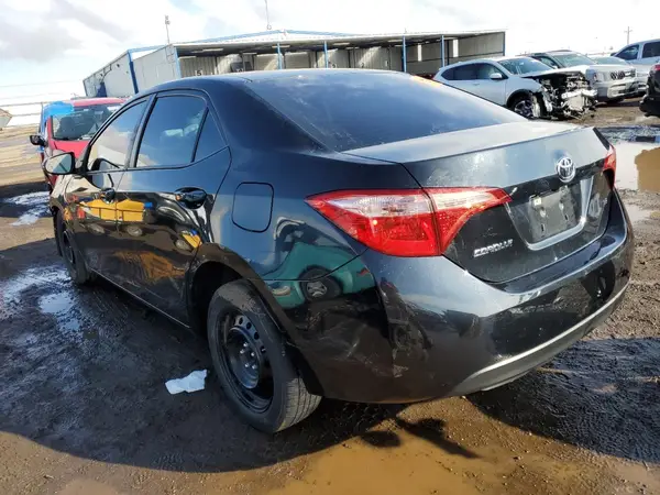 5YFBURHE9HP695517 2017 TOYOTA COROLLA - Image 2