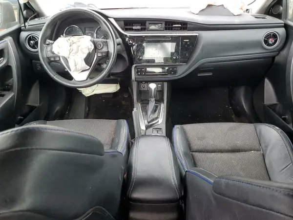 5YFBURHE9HP696747 2017 TOYOTA COROLLA - Image 8