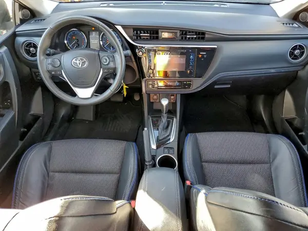 5YFBURHE9HP698157 2017 TOYOTA COROLLA - Image 8
