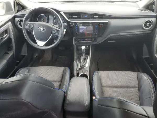5YFBURHE9HP703275 2017 TOYOTA COROLLA - Image 8