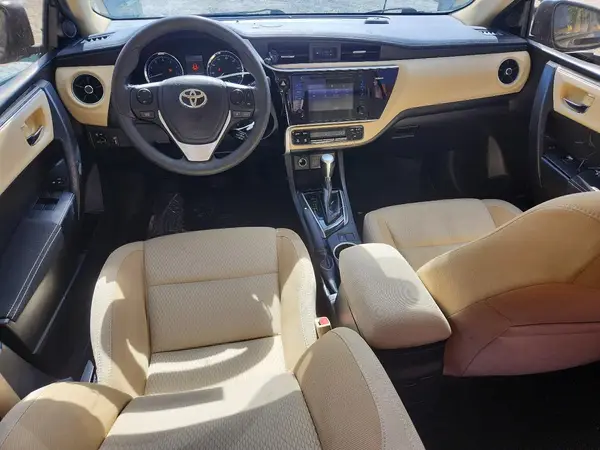 5YFBURHE9HP703339 2017 TOYOTA COROLLA - Image 8