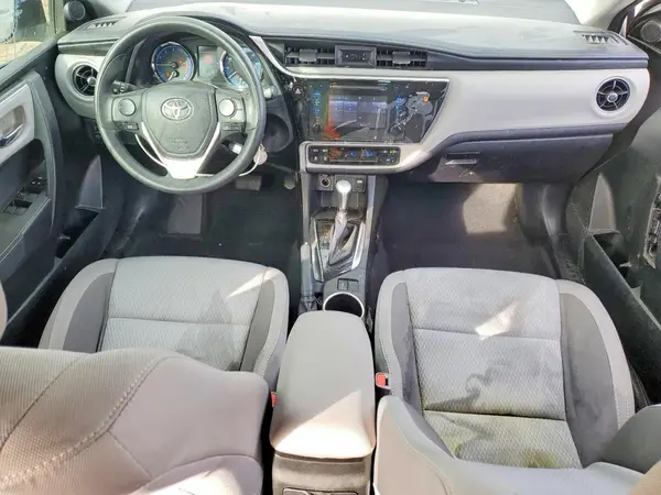 5YFBURHE9HP703423 2017 TOYOTA COROLLA - Image 8