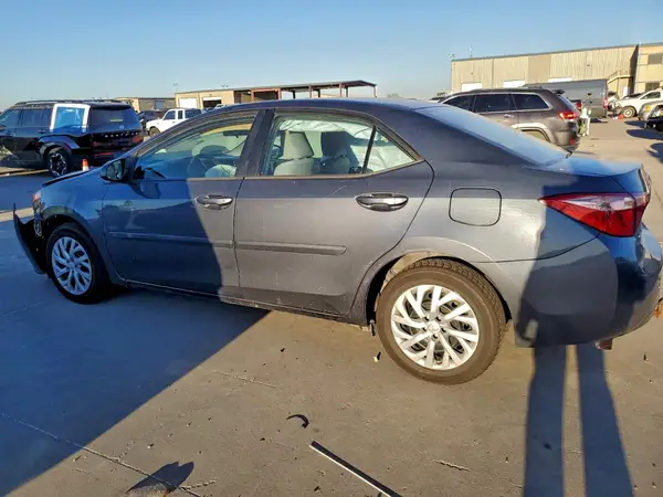 5YFBURHE9HP706533 2017 TOYOTA COROLLA - Image 2