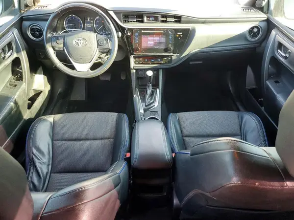 5YFBURHE9HP706922 2017 TOYOTA COROLLA - Image 8