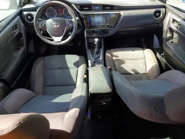 5YFBURHE9HP709156 2017 TOYOTA COROLLA - Image 8