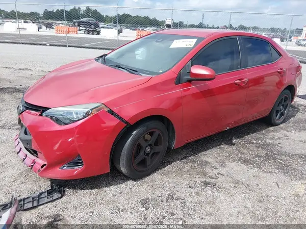 5YFBURHE9HP710081 2017 TOYOTA COROLLA - Image 2