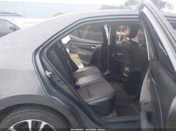 5YFBURHE9HP710243 2017 TOYOTA COROLLA - Image 8