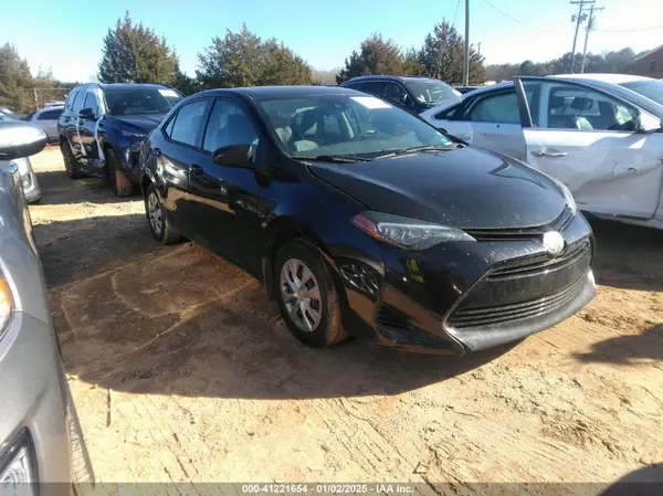5YFBURHE9HP716558 2017 TOYOTA COROLLA - Image 1