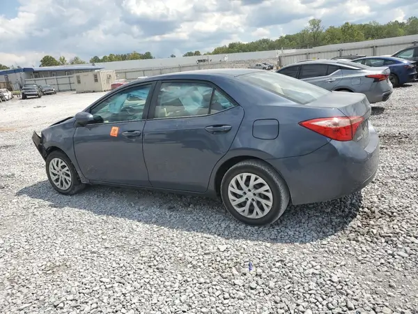 5YFBURHE9HP718360 2017 TOYOTA COROLLA - Image 2