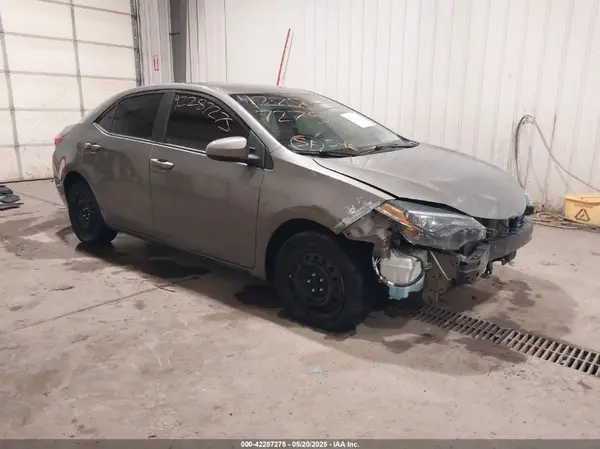5YFBURHE9HP719136 2017 TOYOTA COROLLA - Image 1
