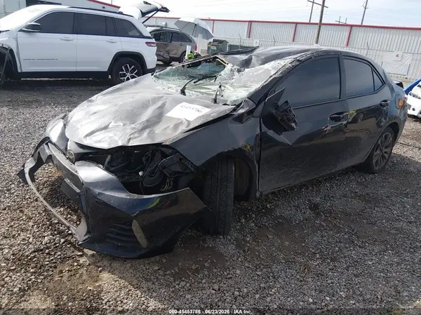 5YFBURHE9HP719380 2017 TOYOTA COROLLA - Image 2