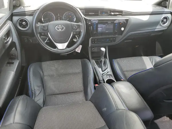 5YFBURHE9HP722814 2017 TOYOTA COROLLA - Image 8