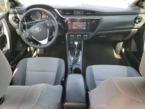 5YFBURHE9HP726586 2017 TOYOTA COROLLA - Image 8