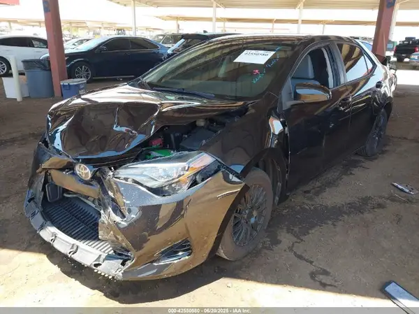 5YFBURHE9HP727947 2017 TOYOTA COROLLA - Image 2