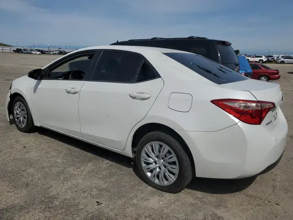 5YFBURHE9HP729455 2017 TOYOTA COROLLA - Image 2