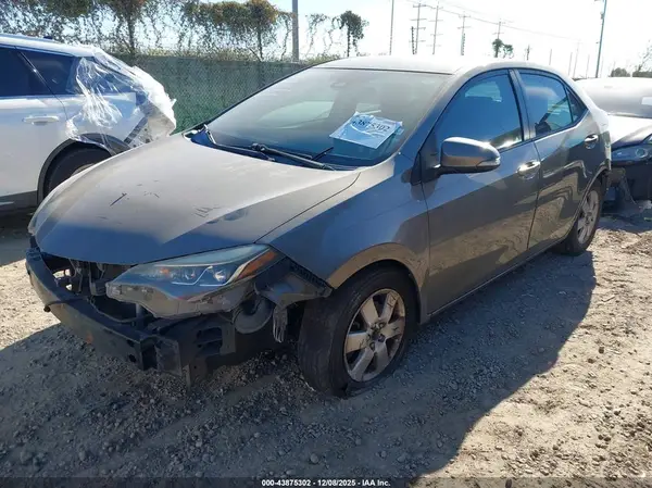 5YFBURHE9HP729911 2017 TOYOTA COROLLA - Image 2