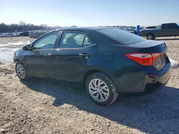 5YFBURHE9HP734557 2017 TOYOTA COROLLA - Image 2