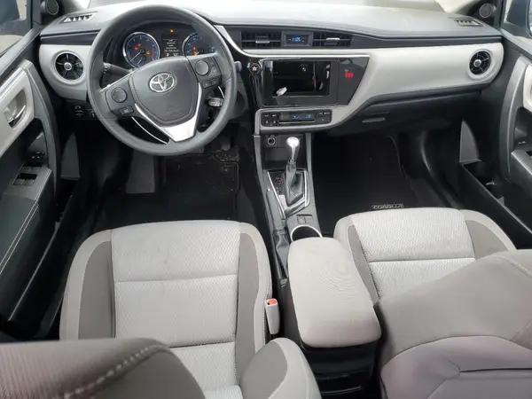 5YFBURHE9JP739201 2018 TOYOTA COROLLA - Image 8