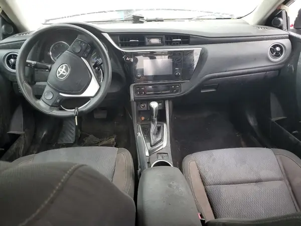 5YFBURHE9JP739442 2018 TOYOTA COROLLA - Image 8