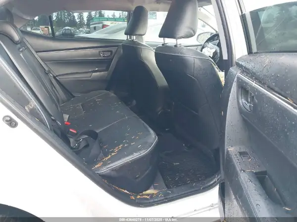 5YFBURHE9JP741658 2018 TOYOTA COROLLA - Image 8
