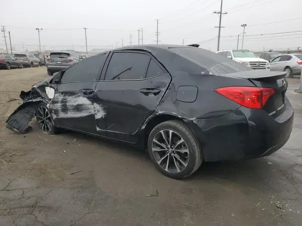 5YFBURHE9JP743006 2018 TOYOTA COROLLA - Image 2
