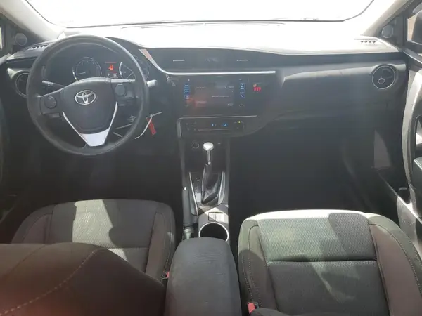 5YFBURHE9JP744818 2018 TOYOTA COROLLA - Image 8
