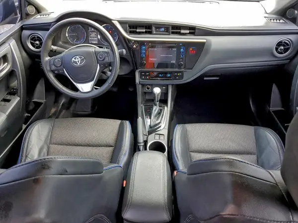 5YFBURHE9JP748481 2018 TOYOTA COROLLA - Image 8