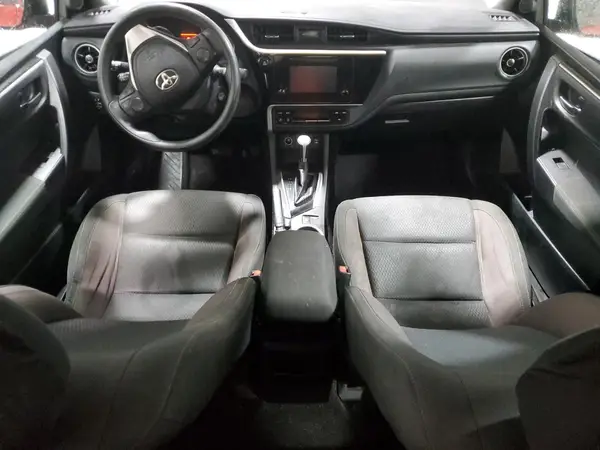 5YFBURHE9JP750778 2018 TOYOTA COROLLA - Image 4