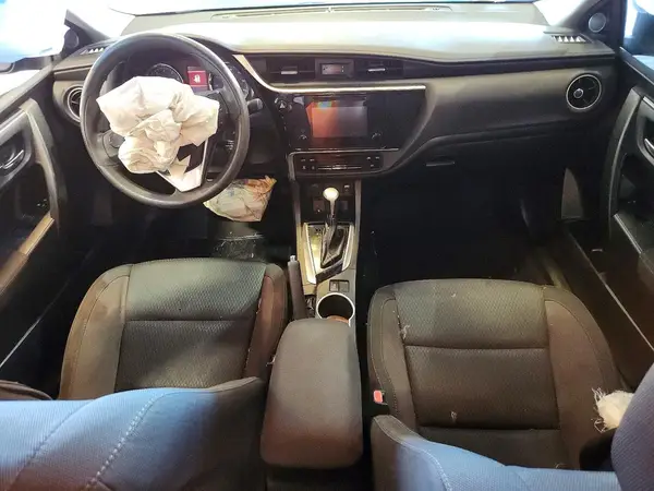 5YFBURHE9JP752353 2018 TOYOTA COROLLA - Image 8