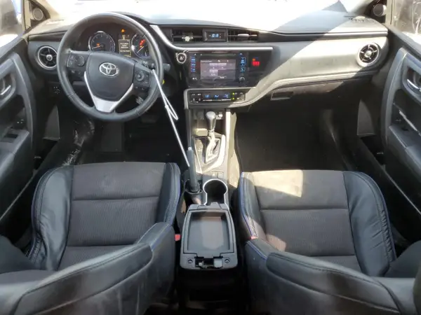 5YFBURHE9JP753177 2018 TOYOTA COROLLA - Image 8