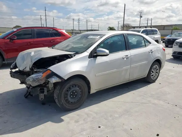 5YFBURHE9JP754314 2018 TOYOTA COROLLA - Image 1