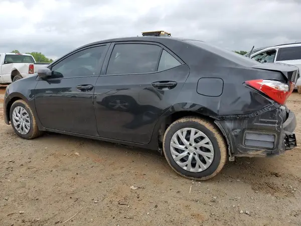 5YFBURHE9JP756385 2018 TOYOTA COROLLA - Image 2