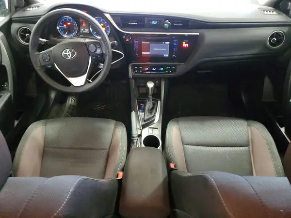 5YFBURHE9JP756791 2018 TOYOTA COROLLA - Image 8
