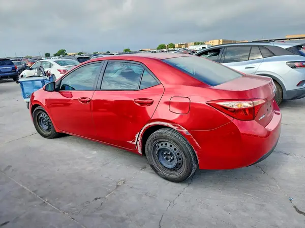 5YFBURHE9JP760680 2018 TOYOTA COROLLA - Image 2