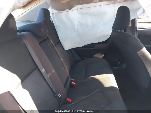 5YFBURHE9JP760985 2018 TOYOTA COROLLA - Image 8