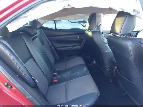 5YFBURHE9JP763515 2018 TOYOTA COROLLA - Image 8