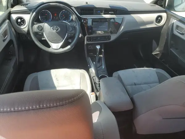 5YFBURHE9JP764597 2018 TOYOTA COROLLA - Image 8