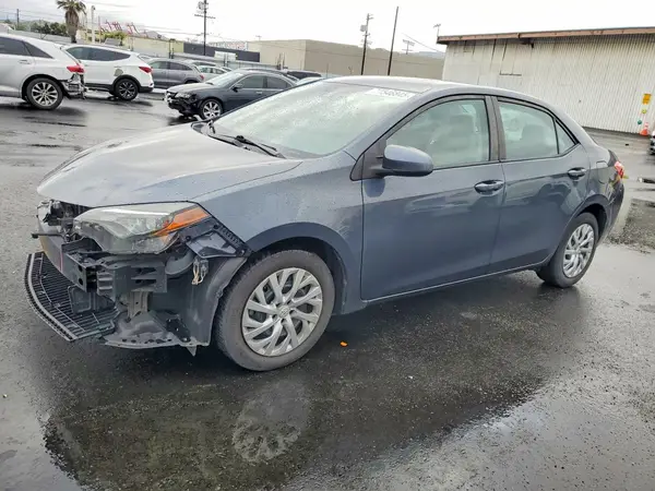 5YFBURHE9JP771016 2018 TOYOTA COROLLA - Image 1