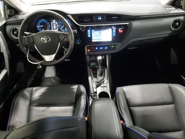 5YFBURHE9JP771971 2018 TOYOTA COROLLA - Image 8