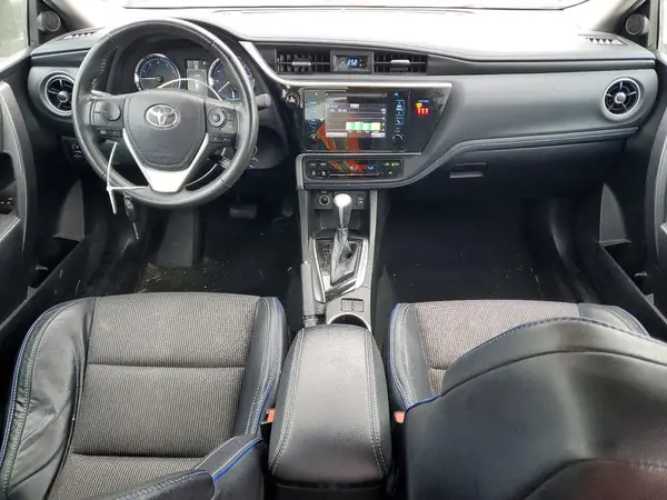 5YFBURHE9JP777043 2018 TOYOTA COROLLA - Image 8