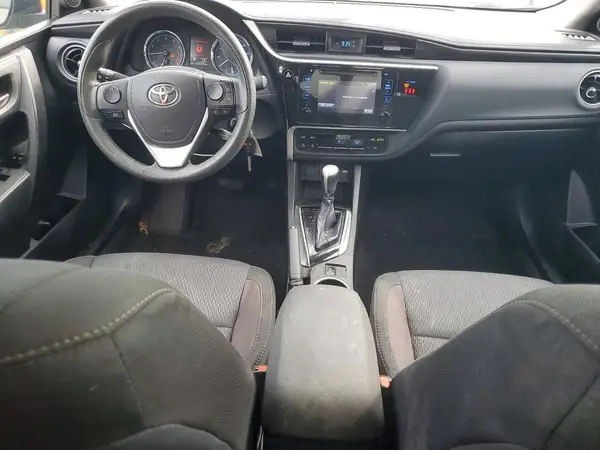 5YFBURHE9JP780363 2018 TOYOTA COROLLA - Image 8