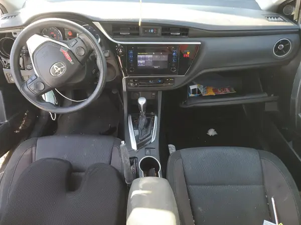 5YFBURHE9JP780413 2018 TOYOTA COROLLA - Image 8