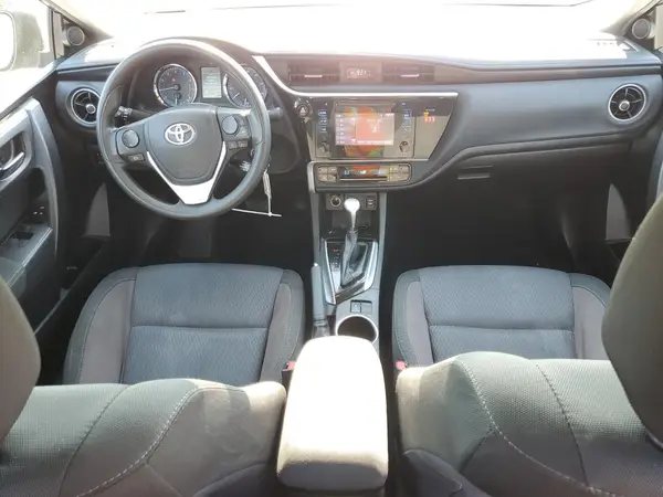 5YFBURHE9JP784462 2018 TOYOTA COROLLA - Image 8