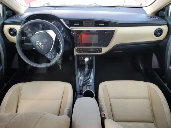 5YFBURHE9JP785269 2018 TOYOTA COROLLA - Image 8