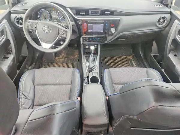 5YFBURHE9JP786177 2018 TOYOTA COROLLA - Image 8