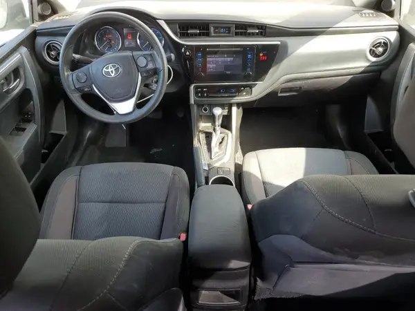 5YFBURHE9JP787362 2018 TOYOTA COROLLA - Image 8