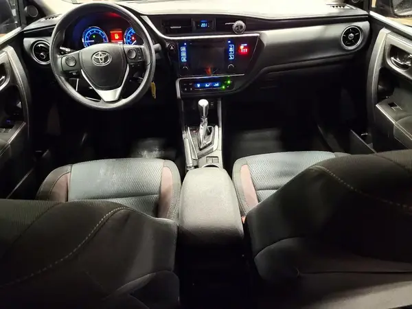 5YFBURHE9JP791380 2018 TOYOTA COROLLA - Image 8