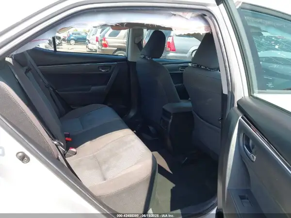 5YFBURHE9JP791850 2018 TOYOTA COROLLA - Image 8