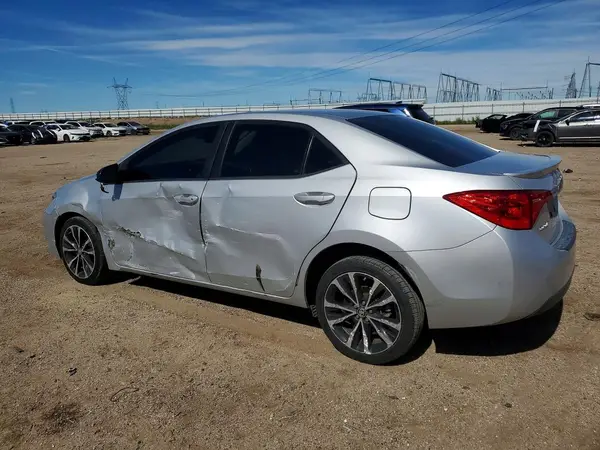 5YFBURHE9JP793338 2018 TOYOTA COROLLA - Image 2