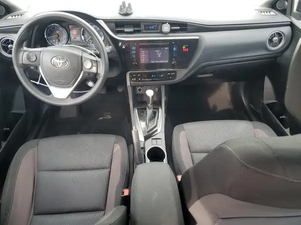 5YFBURHE9JP793467 2018 TOYOTA COROLLA - Image 8